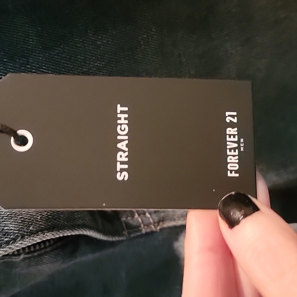NWT! Men's Forever 21 Jeans - Picture 3 of 5